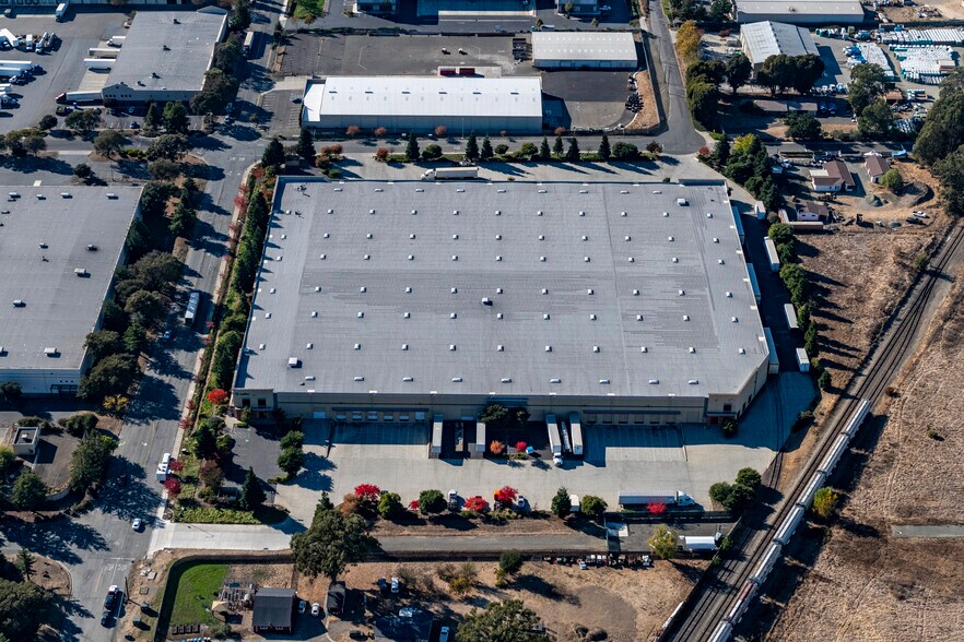 More Photos Of 1000 Green Island Rd, American Canyon Warehouse For Lease