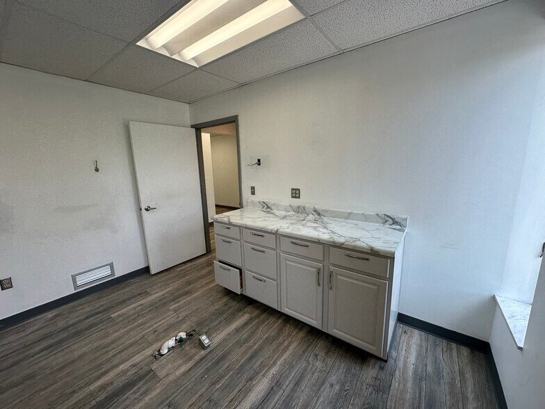 More Photos Of 2526 Monroeville Blvd, Monroeville Medical For Lease