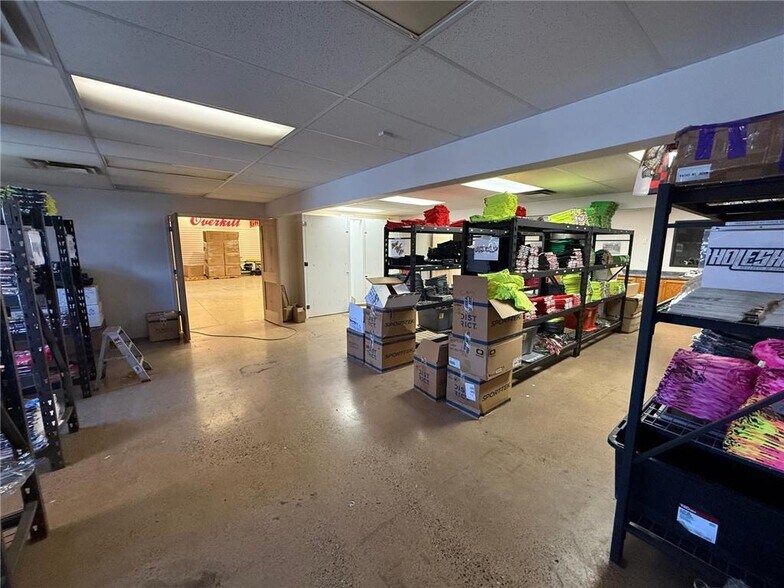 More Photos Of 2629 Clearwater Rd, Saint Cloud Warehouse For Sale