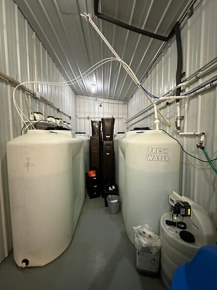 More Photos Of 1003 N Elm St, Tekonsha Distribution For Sale