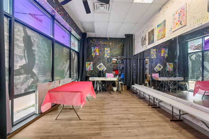 More Photos Of 29B Nelson Ave, Staten Island General Retail For Lease