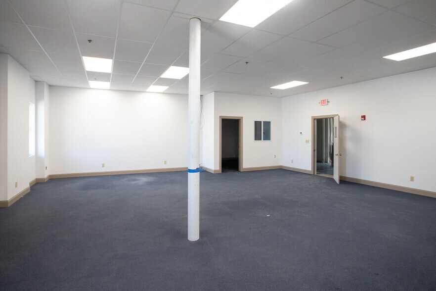 More Photos Of 63 Water St, Fall River Warehouse For Lease