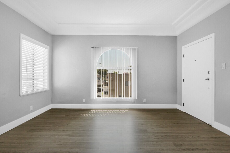 More Photos Of 1211 Magnolia Ave, Long Beach Apartments For Sale