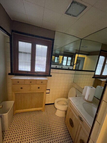More Photos Of 4499 Mt Royal Blvd, Allison Park Office For Sale