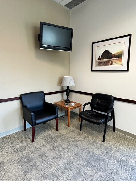 More Photos Of 463 Tremont St W, Port Orchard Medical For Lease