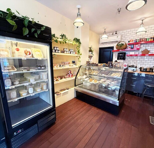More Photos Of 2053 Gottingen St, Halifax Storefront For Sale