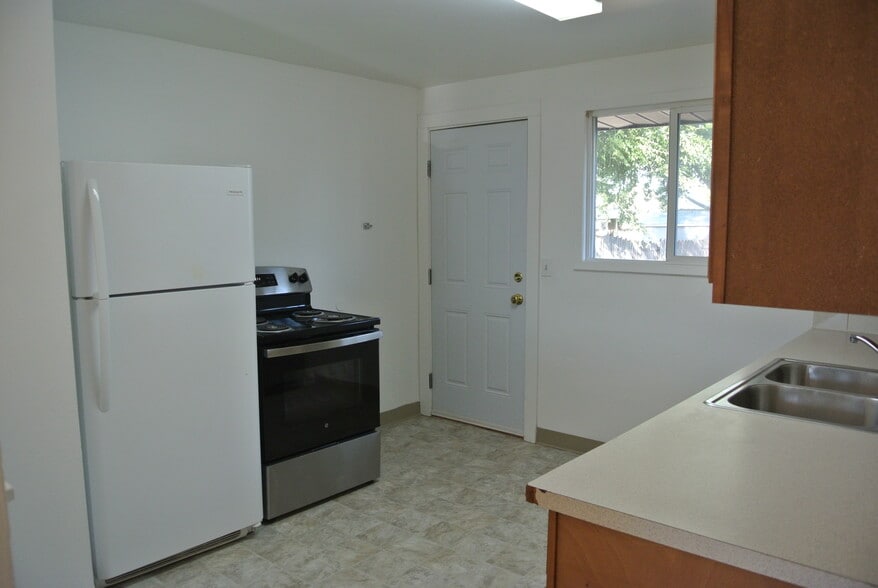 More Photos Of 6408-6412 N Normandie St, Spokane Multifamily For Sale