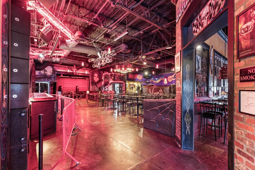 More Photos Of 6750 W Sahara Ave, Las Vegas Bar For Sale