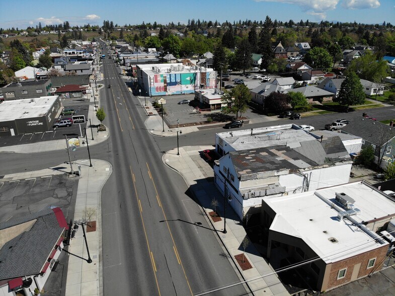 More Photos Of 2624 N Monroe St, Spokane Auto Repair For Sale