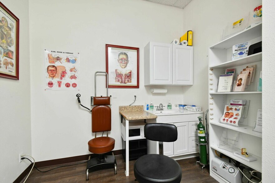 More Photos Of 772 Cortaro Dr, Sun City Center Medical For Sale