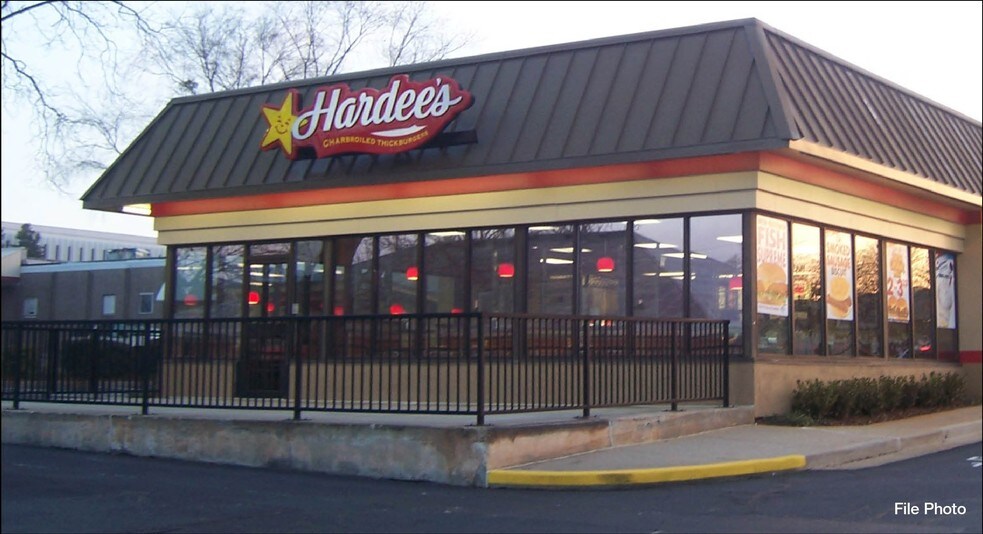 Primary Photo Of 1849 E 9th St, Trenton Fast Food For Lease