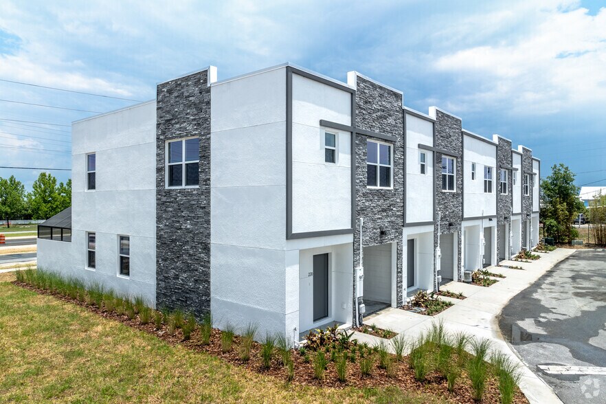 More Photos Of 7530 Osceola Polk Line Rd, Davenport Apartments For Sale