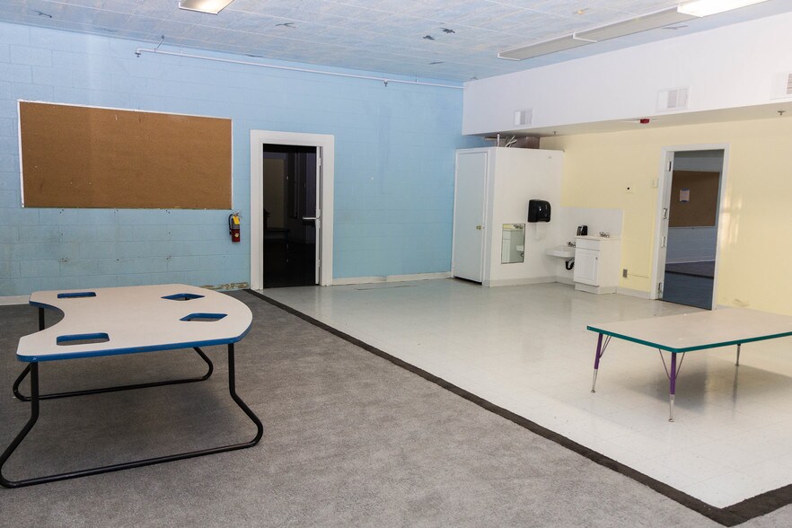 More Photos Of 1701 E Oakey Blvd, Las Vegas Religious Facility For Sale