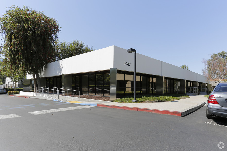 Primary Photo Of 5947-5951 Variel Ave, Woodland Hills Office For Lease