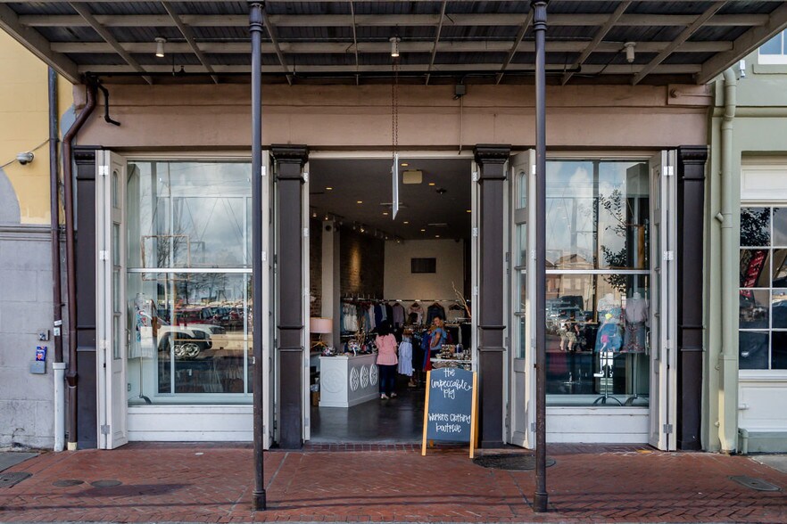 More Photos Of 311 N Peters St, New Orleans Restaurant For Lease