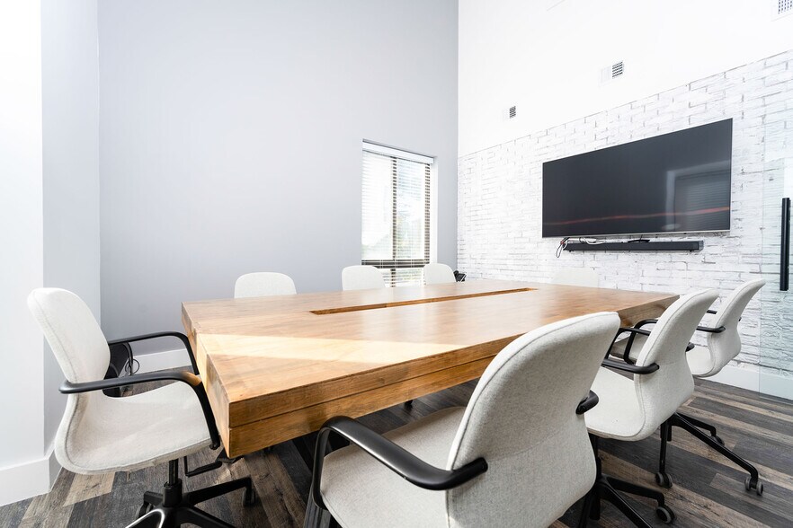 More Photos Of 6255-6265 Executive Blvd, Rockville Office For Sale