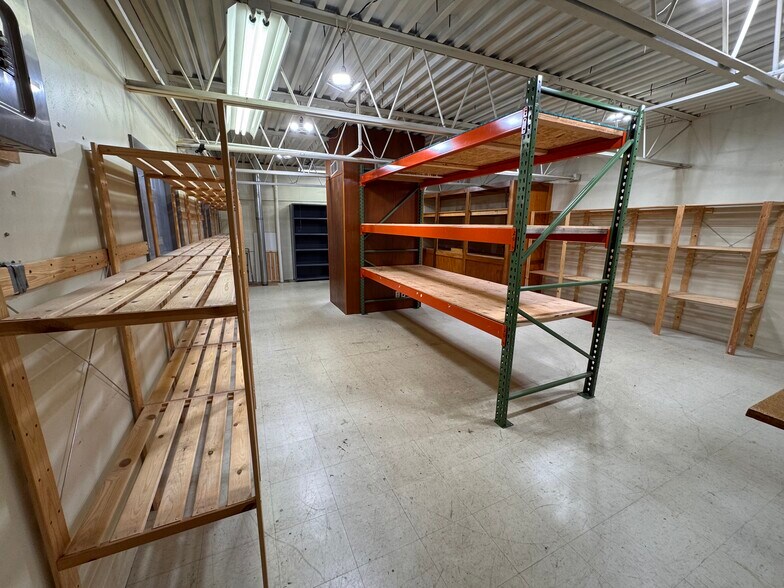 More Photos Of 24 Hagerty Blvd, West Chester Flex For Lease