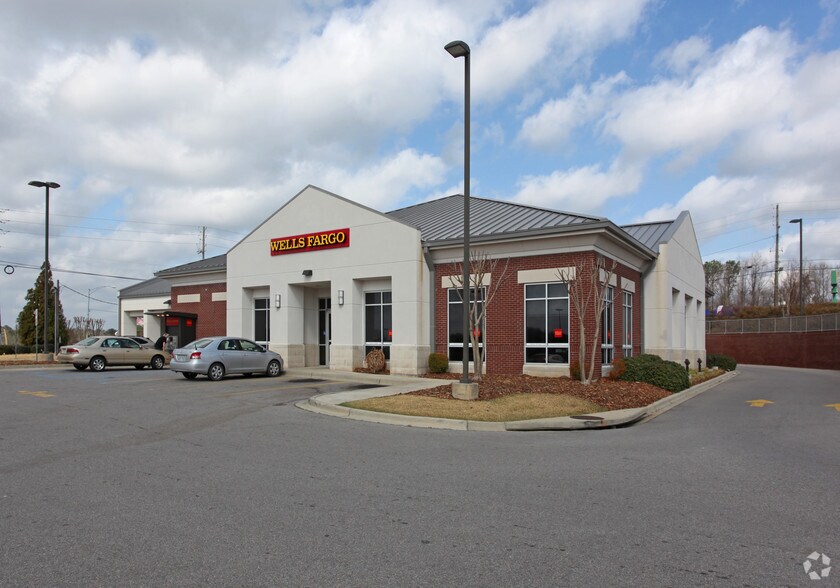 More Photos Of 655 Fieldstown Rd, Gardendale Unknown For Lease