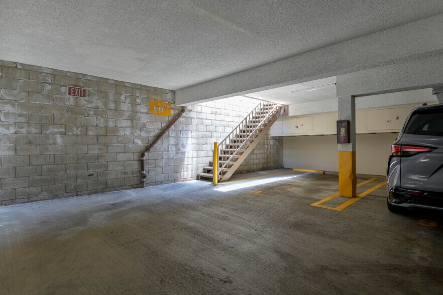 More Photos Of 320 N Belmont St, Glendale Apartments For Sale