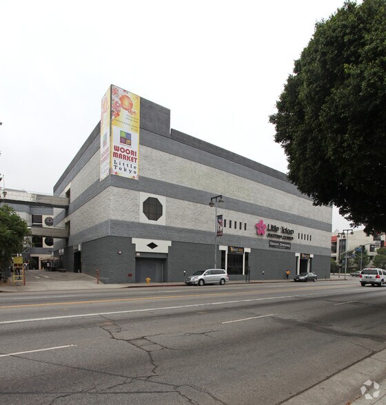 More Photos Of 333 S Alameda, Los Angeles Unknown For Lease