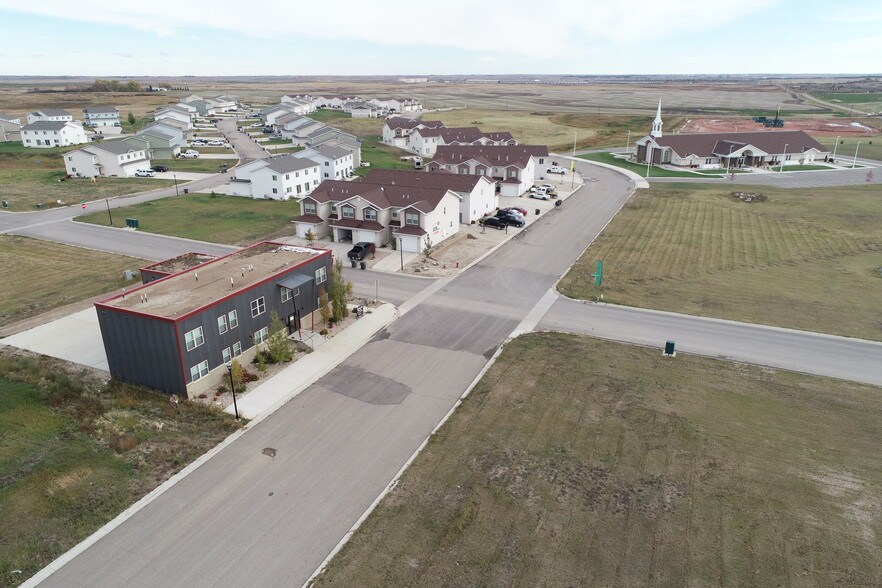 More Photos Of 299 Prairie Dr, Stanley Office For Sale