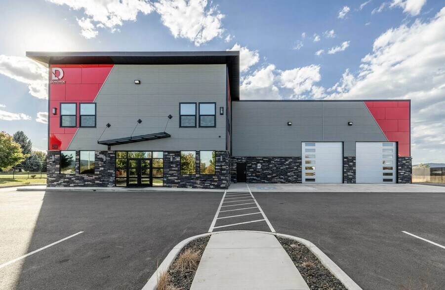 More Photos Of 921 N Lean St, Post Falls Industrial For Sale