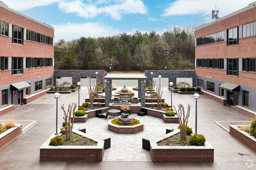 More Photos Of 10550 Linden Lake Plz, Manassas Coworking Space