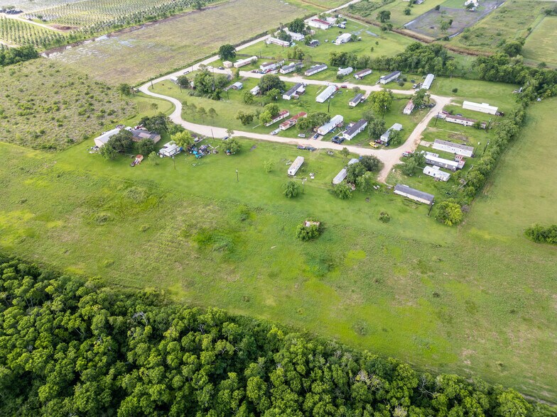 More Photos Of 354 Private Road 620, Bay City Manufactured Housing Mobile Home Park For Sale