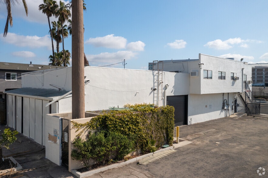 More Photos Of 923 S Prairie Ave, Inglewood Warehouse For Lease