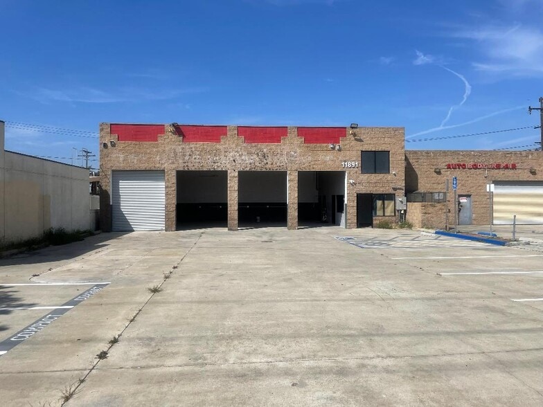 Primary Photo Of 11891 Beach Blvd, Stanton Auto Repair For Sale