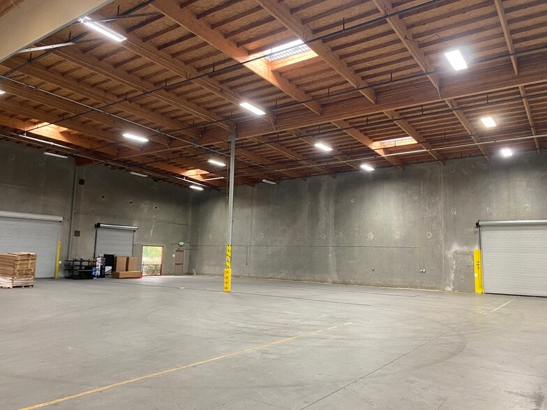 More Photos Of 32701-32707 Calle Perfecto, San Juan Capistrano Warehouse For Lease