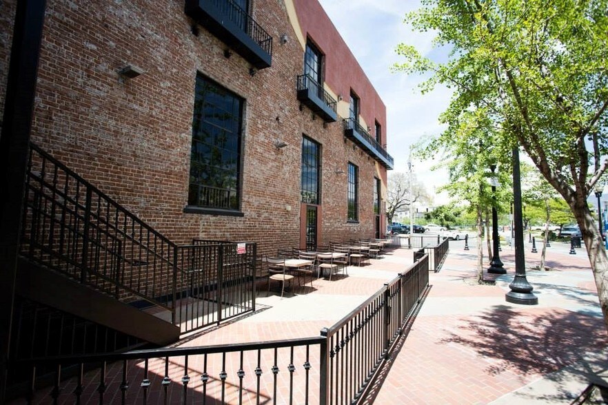 More Photos Of 197 E 2nd St, Pomona Bar For Sale