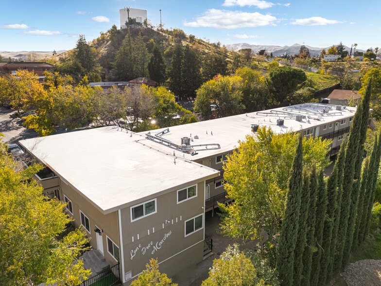 More Photos Of 3126 Lone Tree Way, Antioch Apartments For Sale