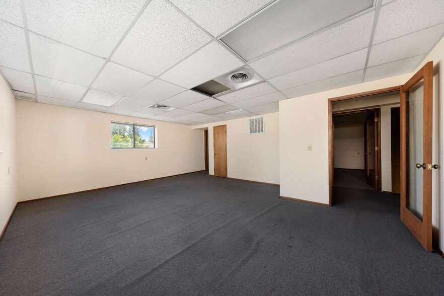 More Photos Of 409 Center St, Yuba City Storefront Retail Office For Lease