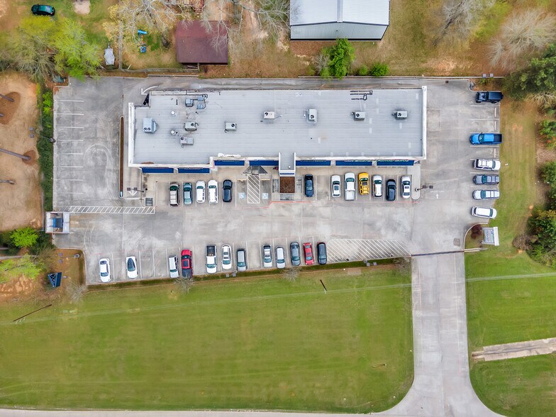 More Photos Of 16145 Highway 105 W, Montgomery Unknown For Lease