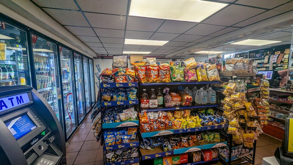 More Photos Of 580 Mason Ave, Daytona Beach Convenience Store For Sale