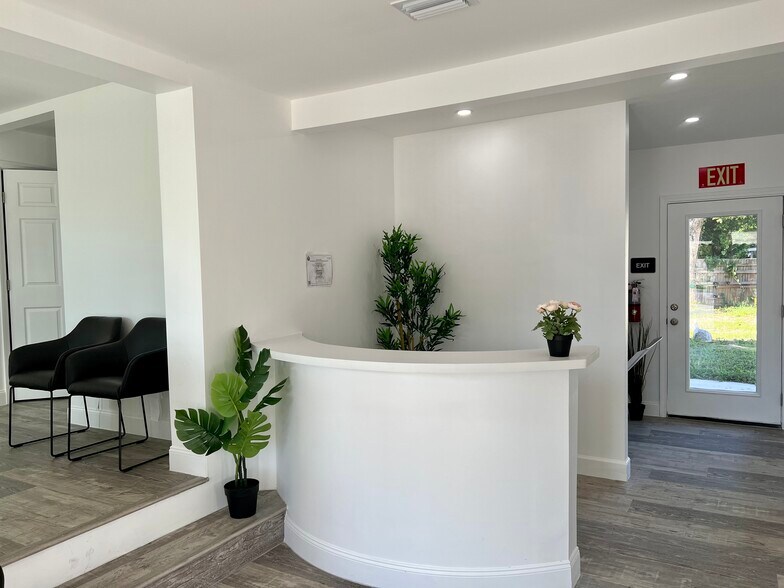 More Photos Of 6678 Atlantic Blvd, Jacksonville General Retail For Lease