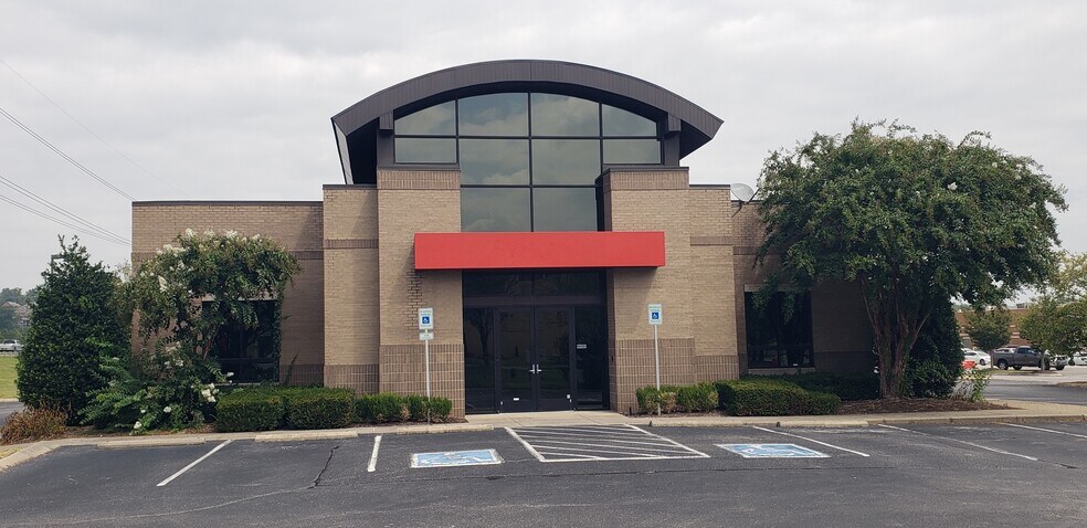 More Photos Of 3169 Lebanon Pike, Nashville Bank For Sale