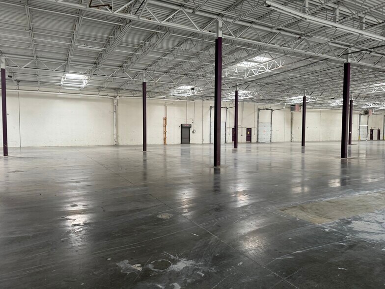 More Photos Of 5851 Ammendale Rd, Beltsville Flex For Sale