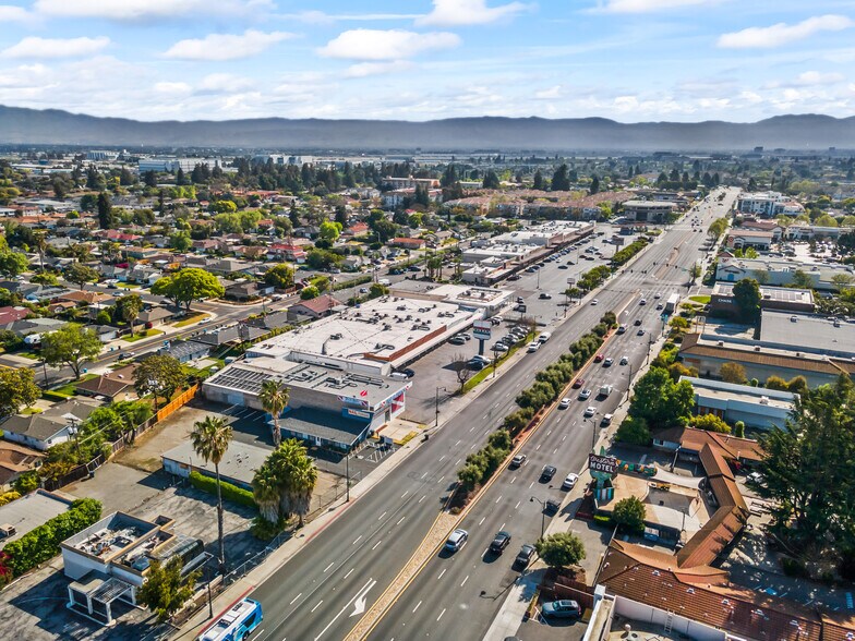 More Photos Of 2245 El Camino Real, Santa Clara Freestanding For Sale