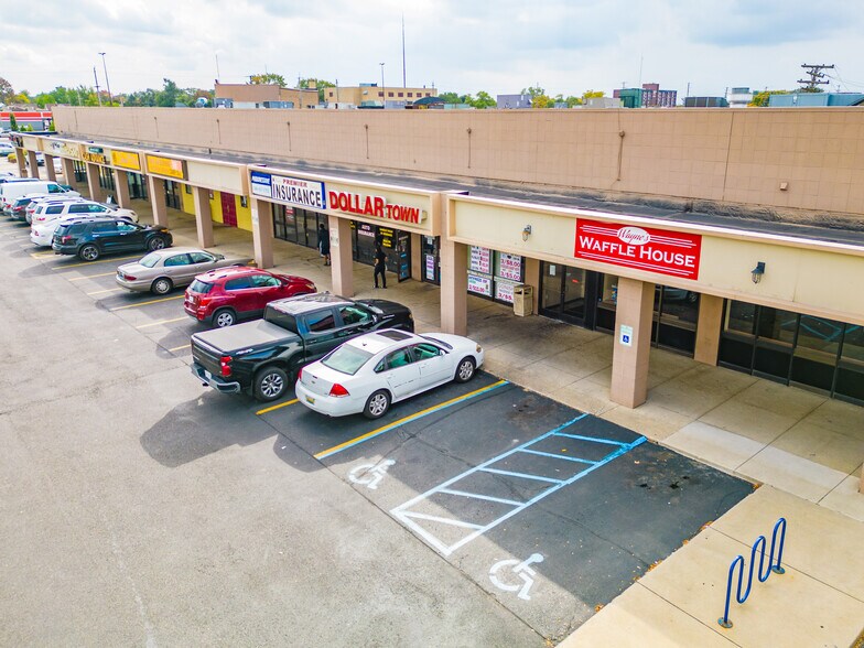 More Photos Of 25005-25029 Van Dyke Ave, Center Line Freestanding For Lease
