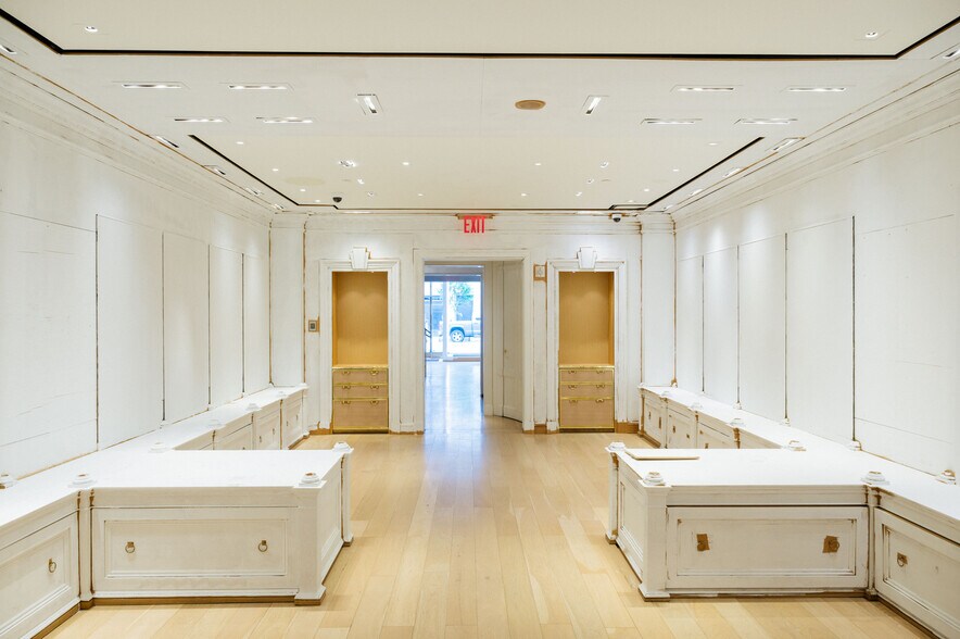More Photos Of 797 Madison Ave, New York Storefront Retail Office For Sale
