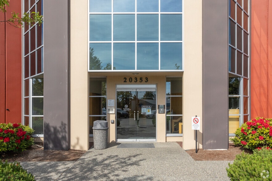 More Photos Of 20353 64th Ave, Langley Office For Lease