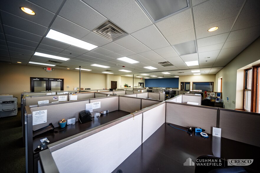 More Photos Of 8370 Dow Cir, Strongsville Office For Lease