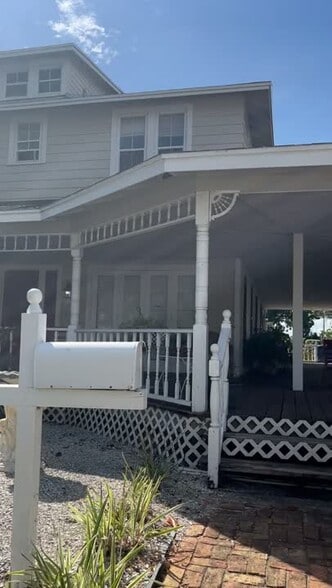 Primary Photo Of 1443 19th Pl, Vero Beach Specialty For Sale