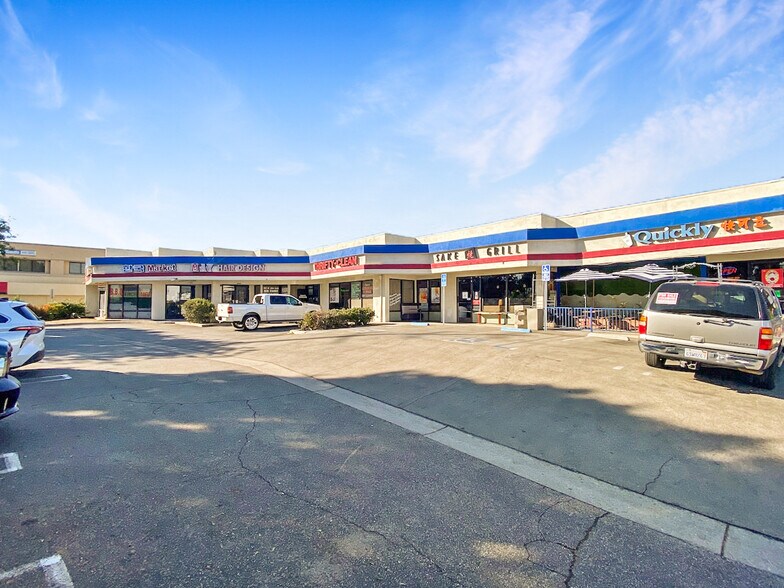 More Photos Of 171 E Live Oak Ave, Arcadia Restaurant For Lease