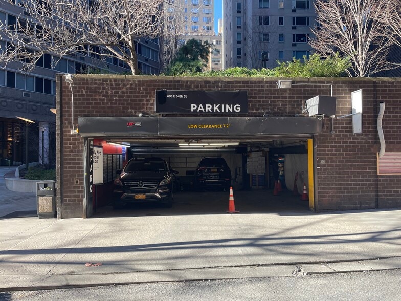 Primary Photo Of 400 E 54th St, New York Apartments For Sale