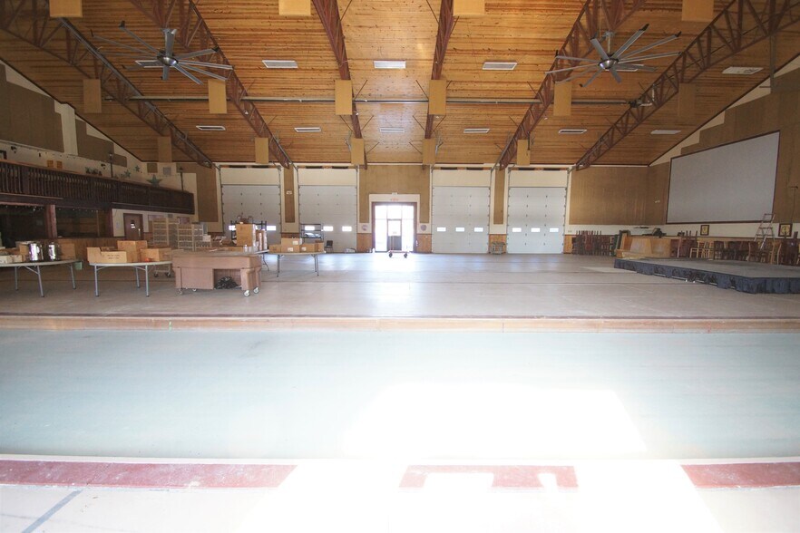 More Photos Of 7094 Eastlake Rd, Lisbon Restaurant For Sale