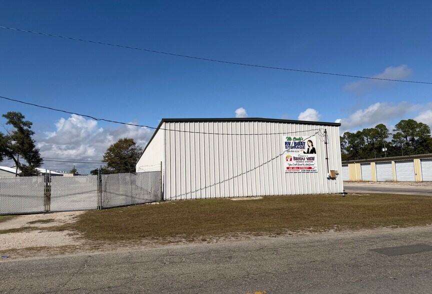 Primary Photo Of 4002 Adams Ave, Gulfport Self Storage For Sale