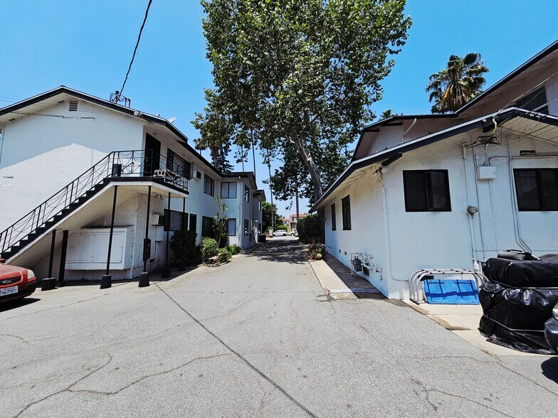 More Photos Of 1142-1148 Western Ave, Glendale Apartments For Sale